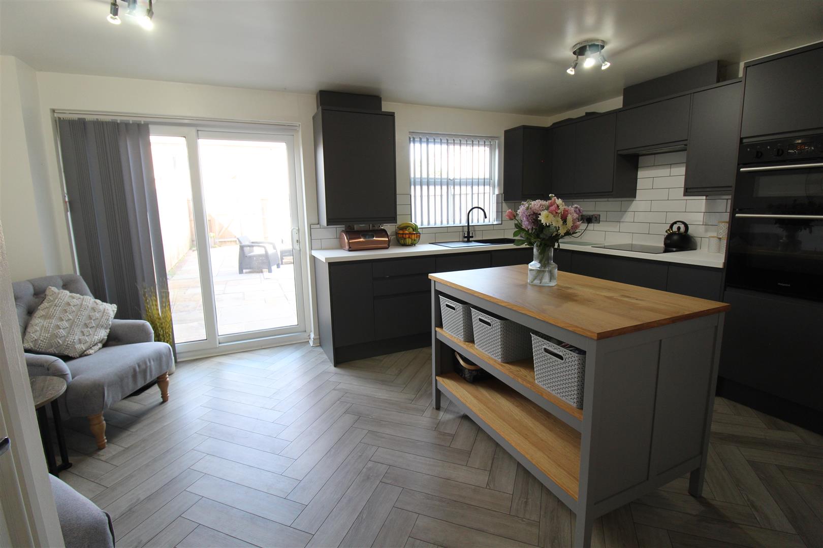 Doulton Grove, Baddeley Green, Stoke-On-Trent